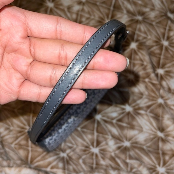 Michael Kors Pouchette NWOT - Picture 9 of 17